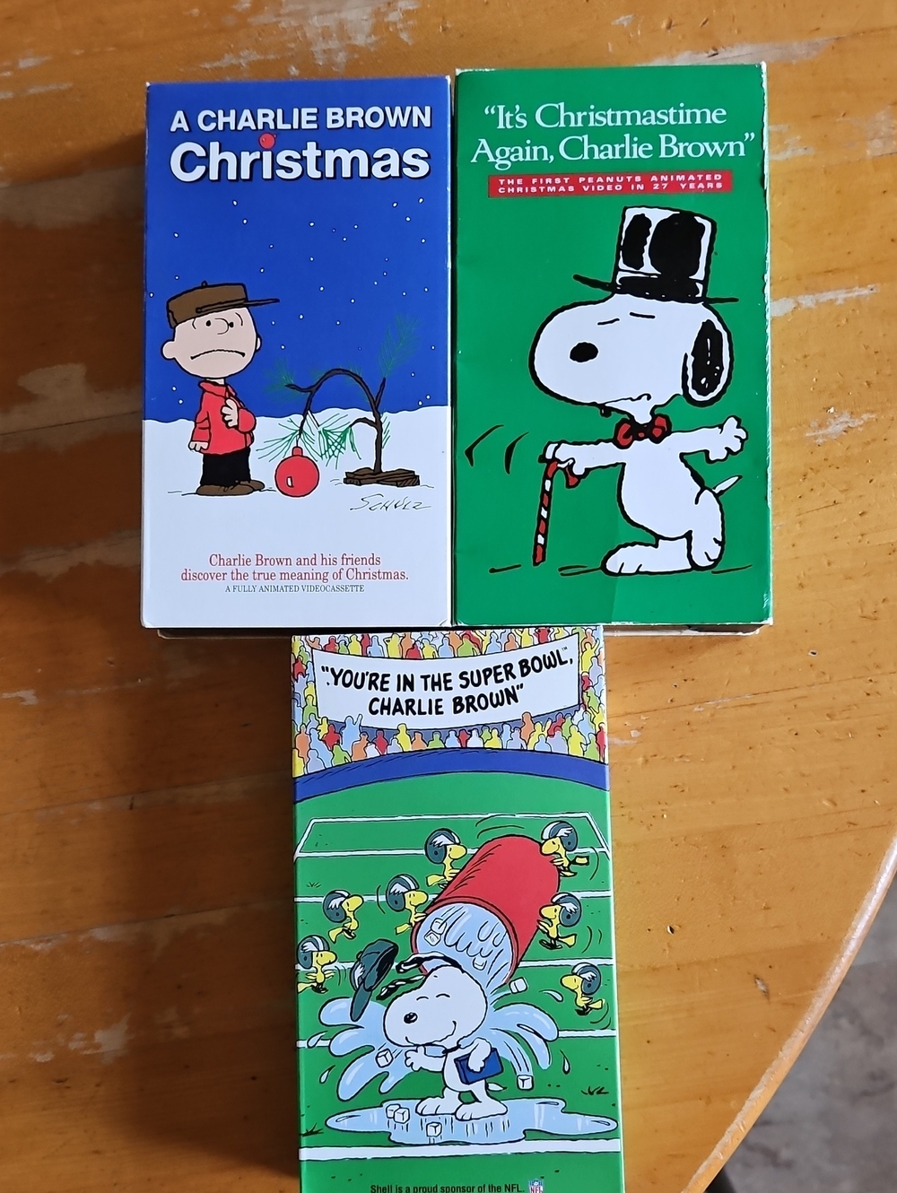 Charlie Brown VHS Bundke